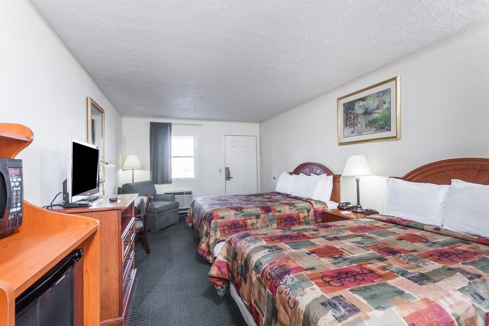 Rodeway Inn Cadiz Εξωτερικό φωτογραφία