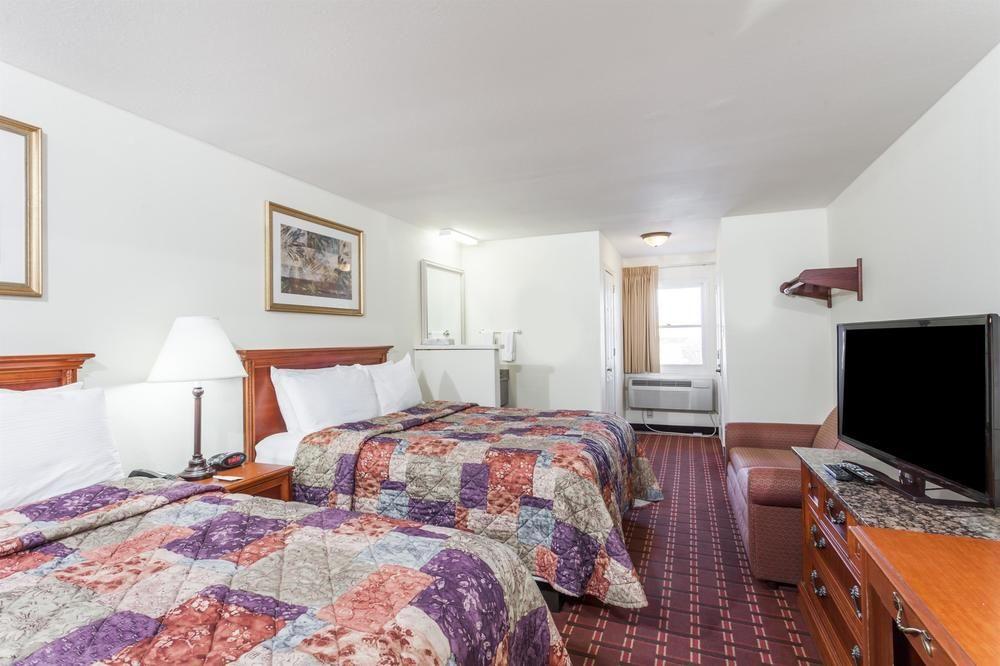 Rodeway Inn Cadiz Εξωτερικό φωτογραφία