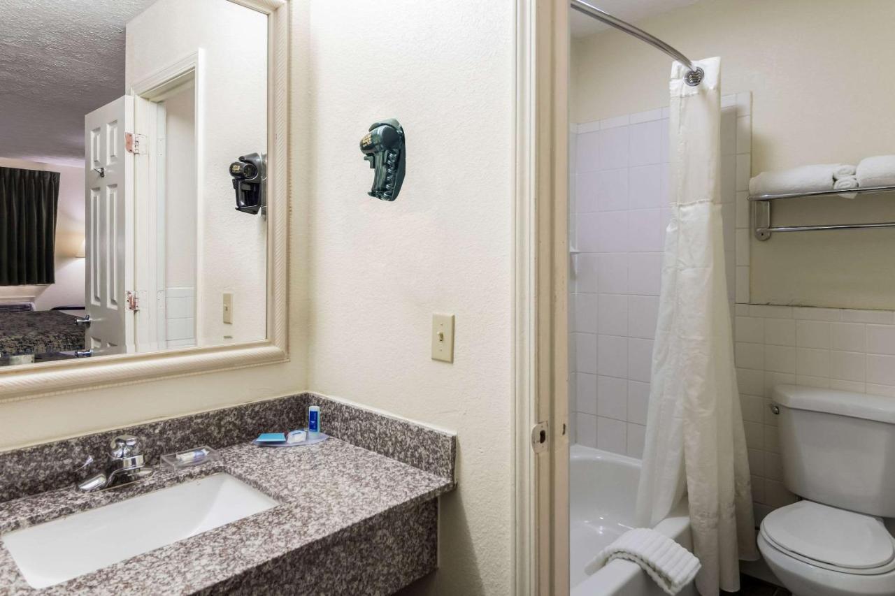 Rodeway Inn Cadiz Εξωτερικό φωτογραφία